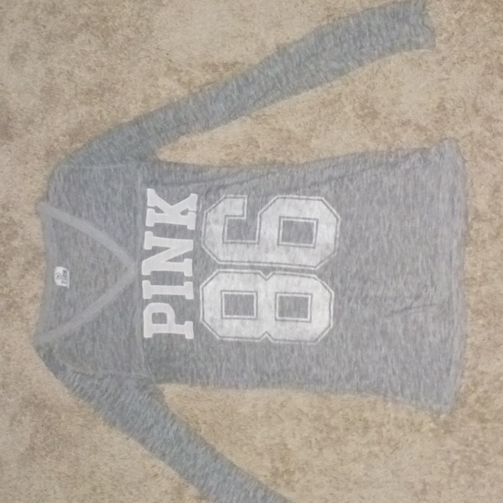 Pink long-sleeved gray top